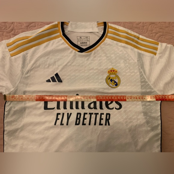 Adidas - Real Madrid 2023/2024 Home Jersey - day time pictures will be uploaded - Picture 10 of 11